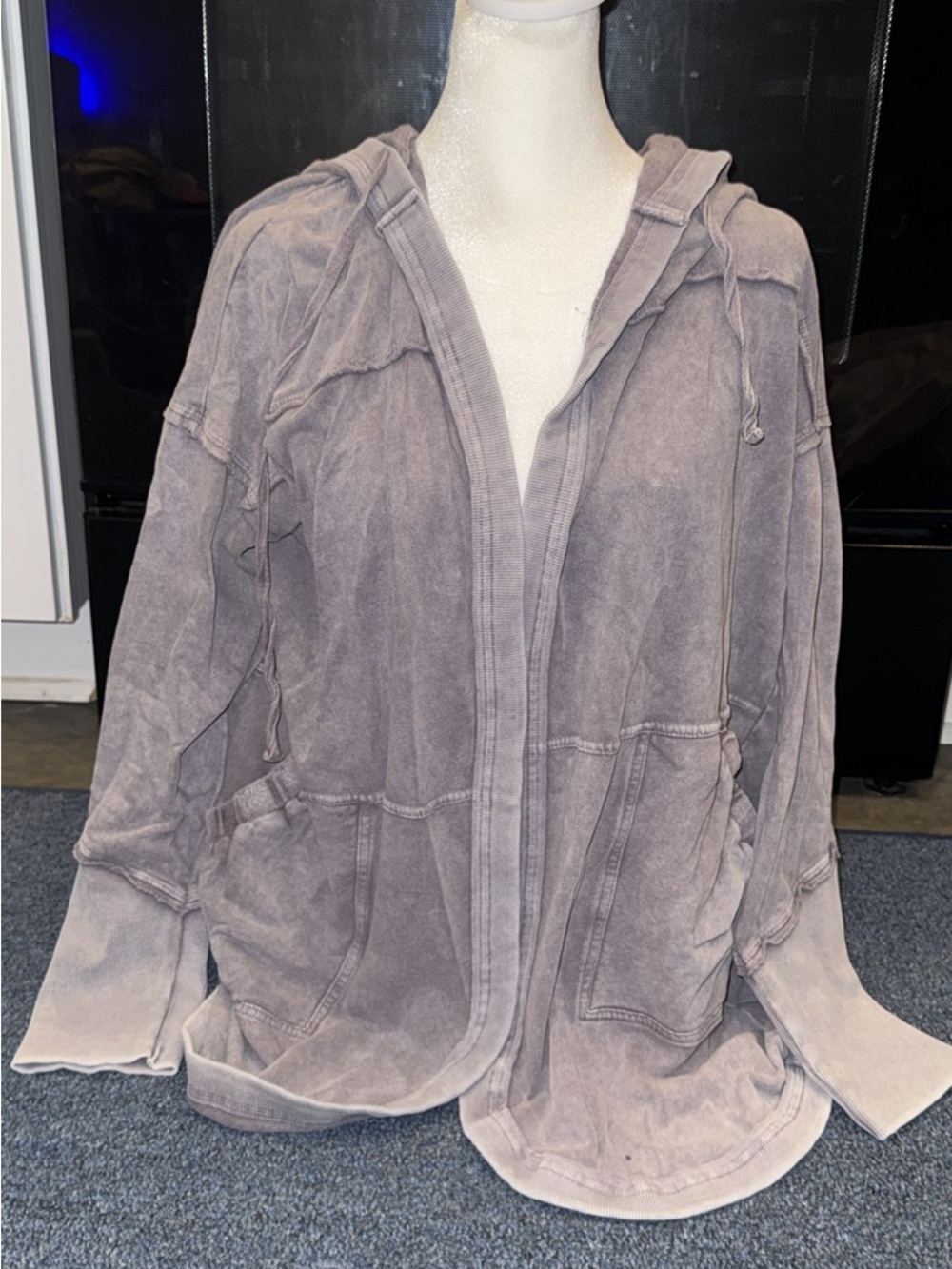 easel Washed Hooded Zip-Front Jacket in Gray Mauve